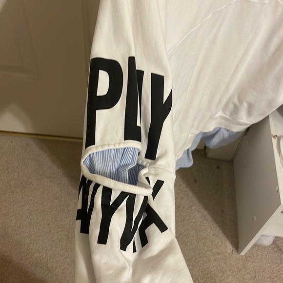 T-shirt,fake two piece top - Picture 2 of 2